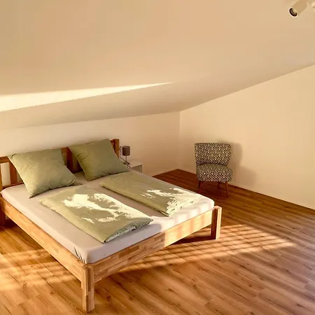 - Modern - Ausblick - Bodenseehinterland *