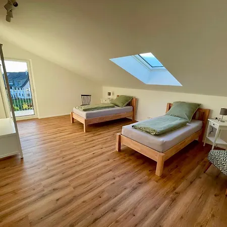 - Modern - Ausblick - Bodenseehinterland Apartment