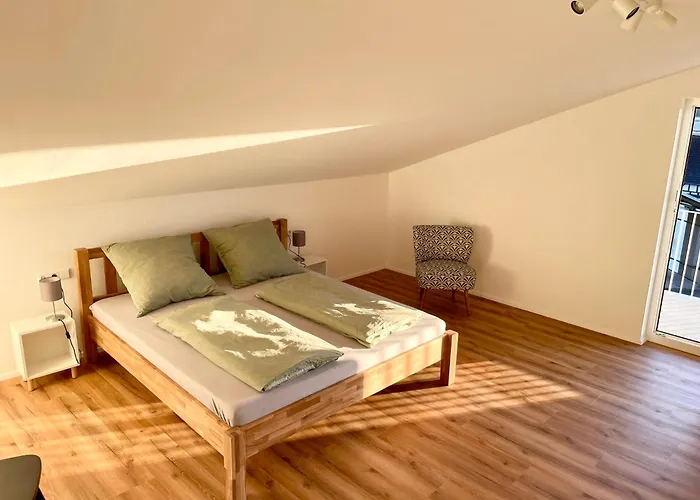 - Modern - Ausblick - Bodenseehinterland *